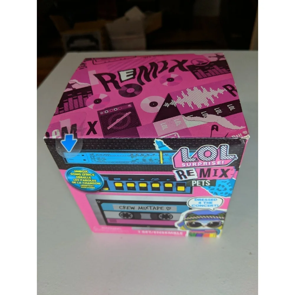Disco Doggie NEW in box LOL surprise remix pet purple blue curly hair